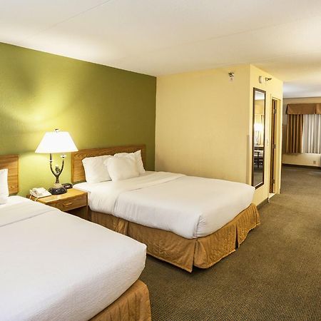 Edgewater Waterpark Hotel Дълут Екстериор снимка