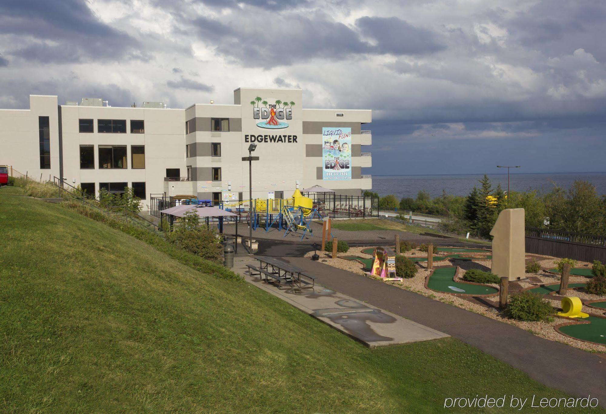 Edgewater Waterpark Hotel Дълут Екстериор снимка