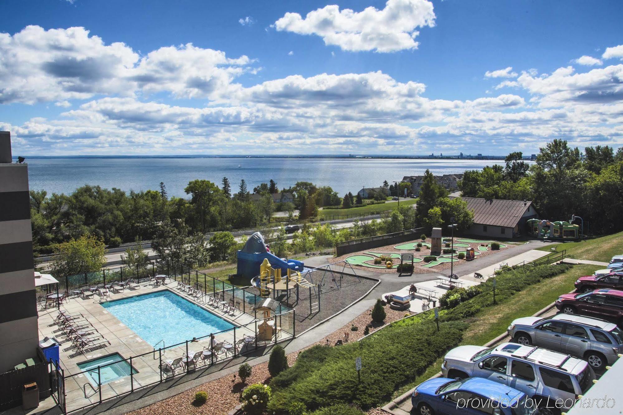 Edgewater Waterpark Hotel Дълут Екстериор снимка