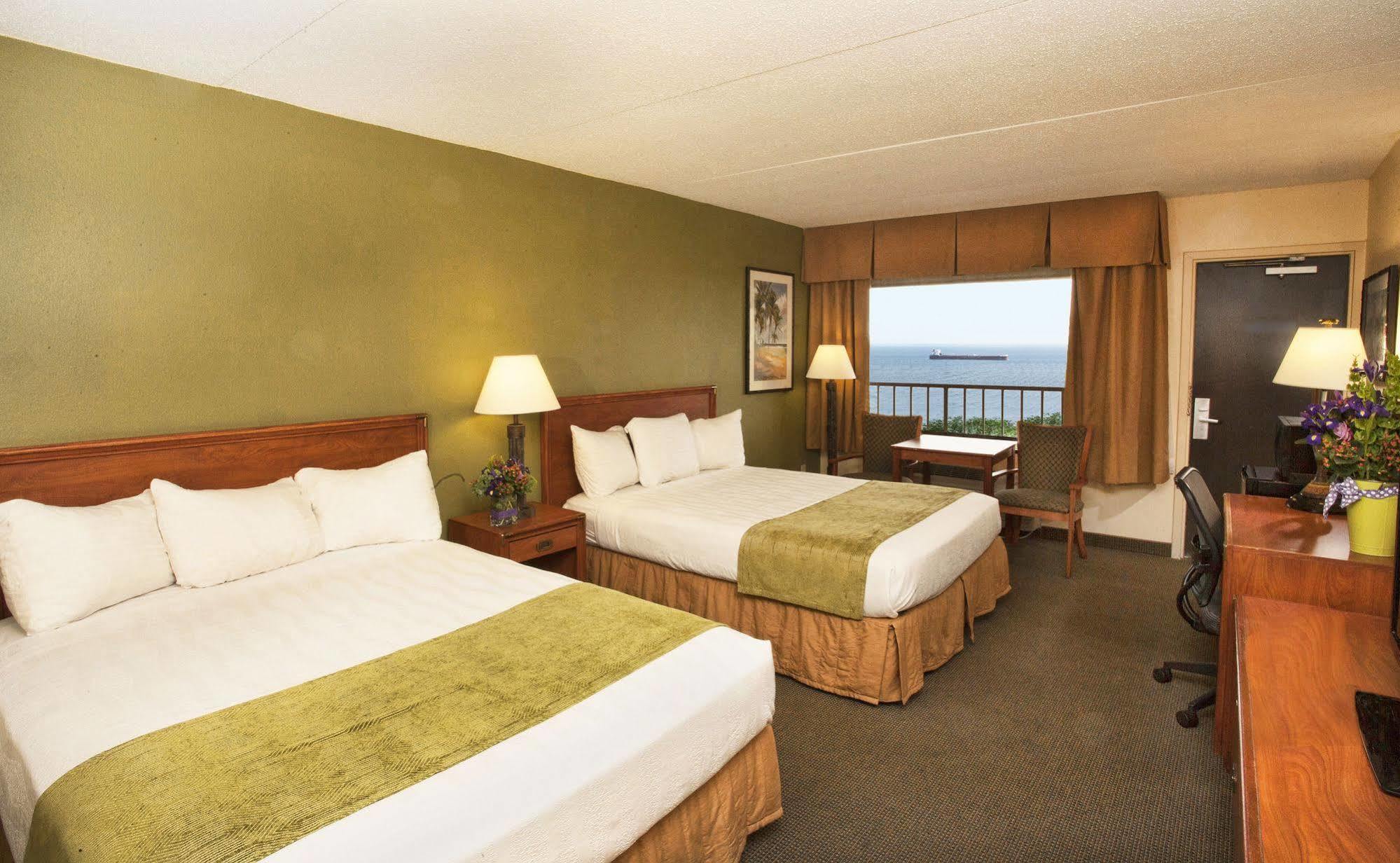 Edgewater Waterpark Hotel Дълут Екстериор снимка