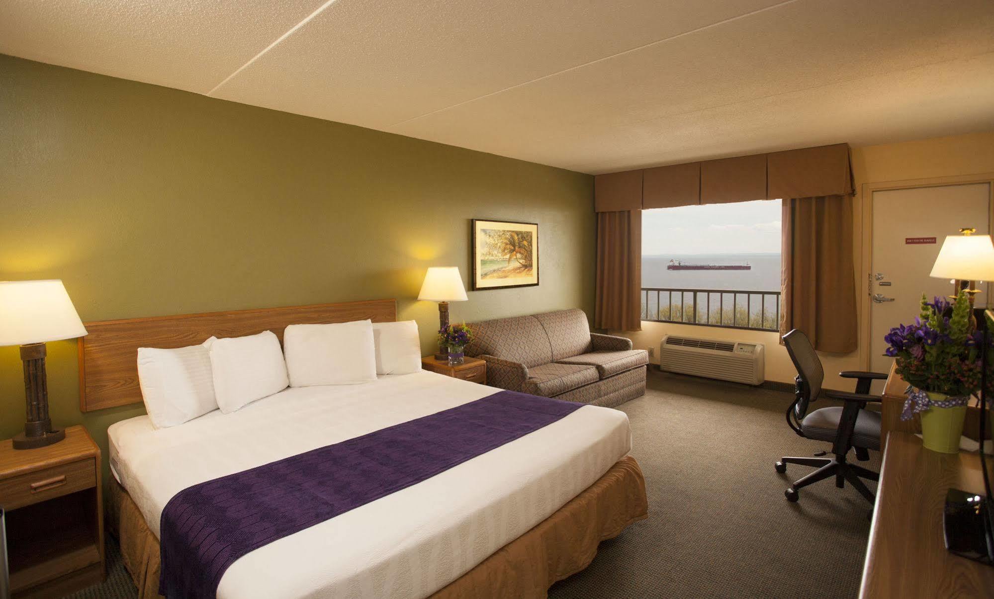 Edgewater Waterpark Hotel Дълут Екстериор снимка